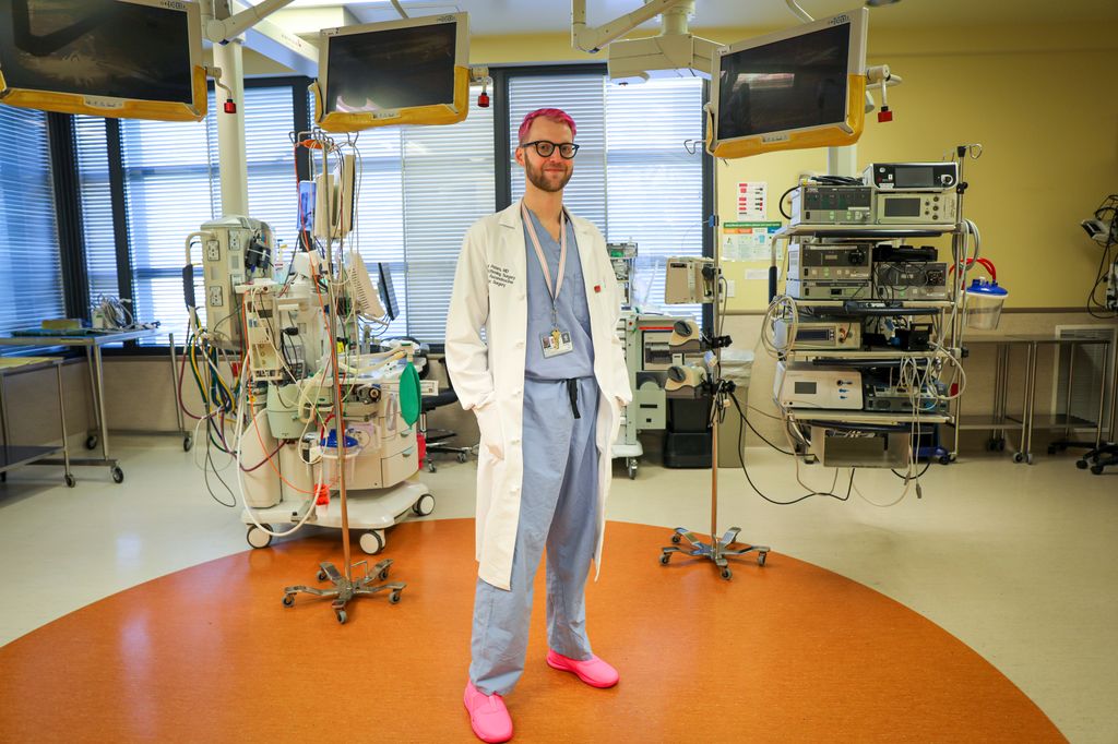Dr. Blair Peters（图 24）
